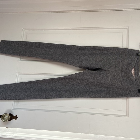 Outdoor Voices grey leggings - Picture 5 of 7